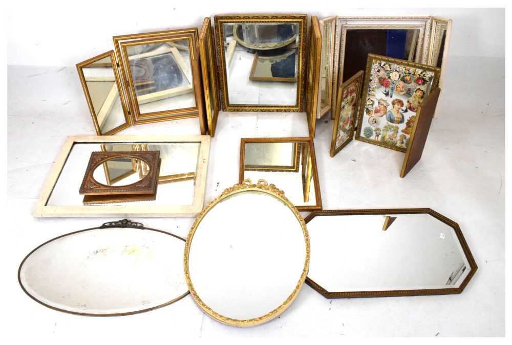 Lot 692 - Quantity of wall mirrors