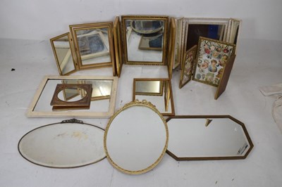 Lot 692 - Quantity of wall mirrors