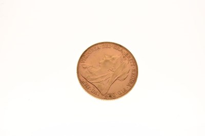 Lot 140 - Coins - Victorian gold sovereign, 1900