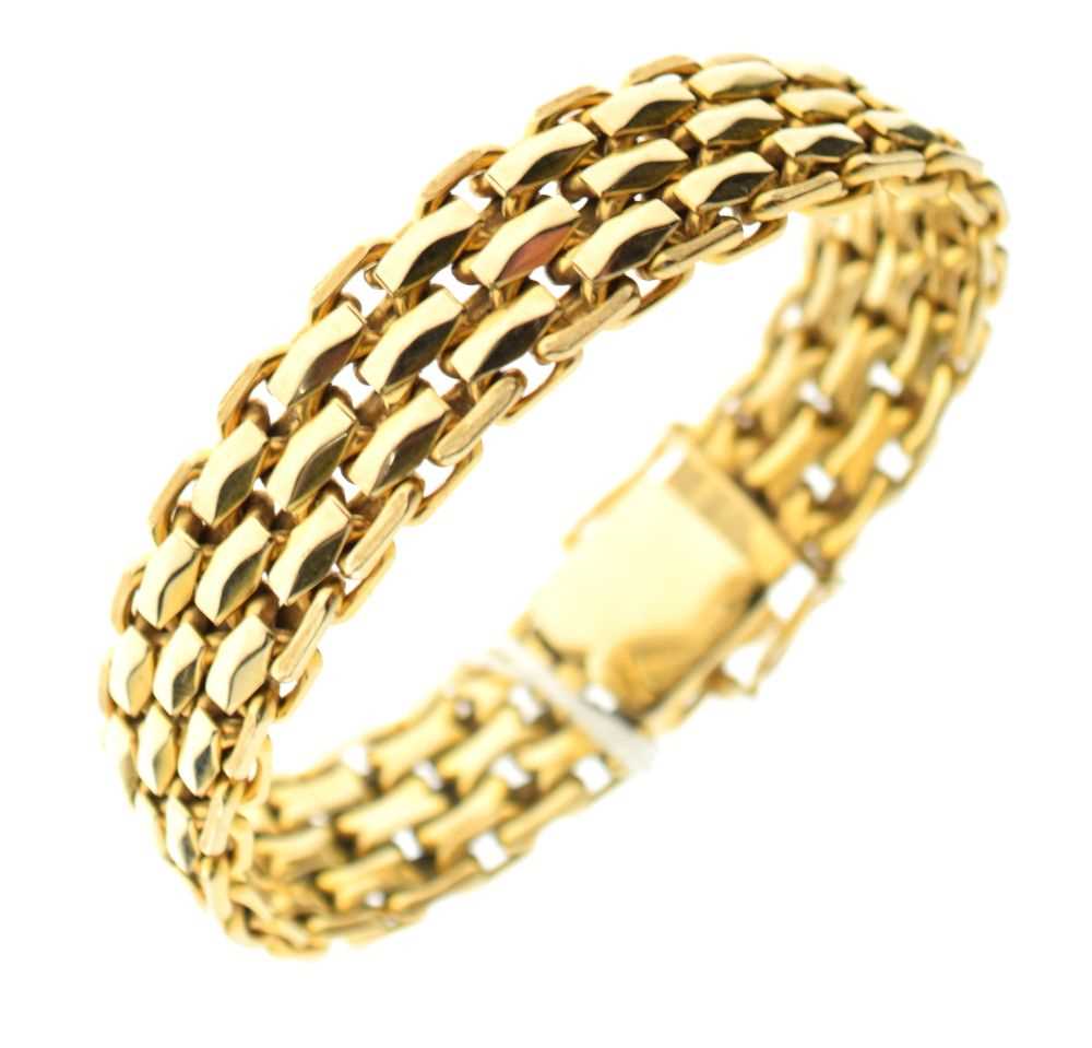 Lot 44 - 9ct gold watch bracelet