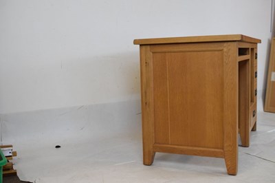 Lot 577 - Modern light oak dressing table/ desk
