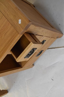 Lot 577 - Modern light oak dressing table/ desk