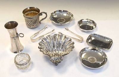 Lot 213 - Quantity of silver to include Elizabeth II scallop shell dish, etc