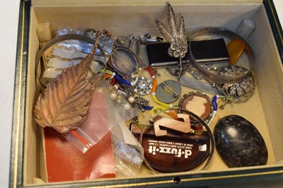 Lot 106 - Quantity of costume jewellery & jewellery box