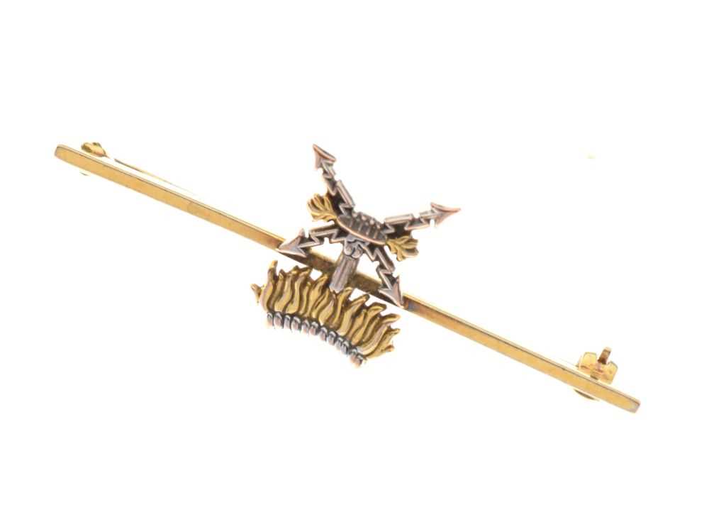 Lot 53 - 9ct gold Royal Engineers bar brooch