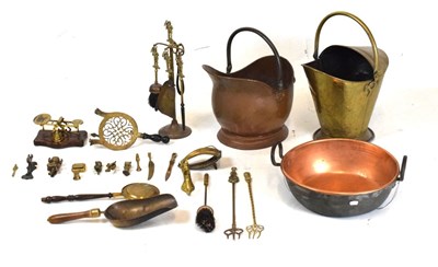 Lot 545 - Mixed quantity of copper and brass