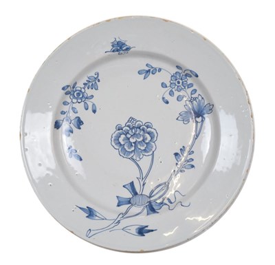 Lot 324 - 18th Century Bristol Delftware plate