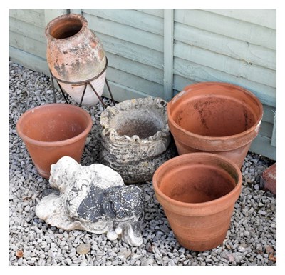 Lot 661 - Quantity of terracotta garden planters, pots, etc