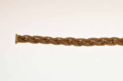 Lot 30 - Yellow metal (18ct/750) plaited bracelet