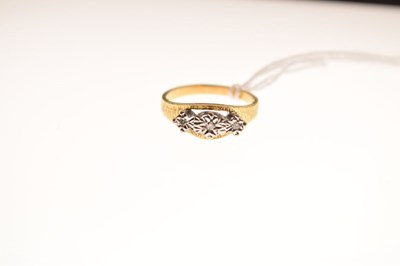 Lot 2 - 18ct gold ring, illusion set three single-cut diamonds