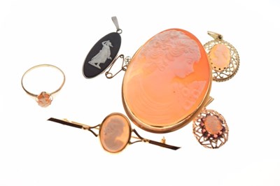 Lot 109 - Small quantity of cameo jewellery