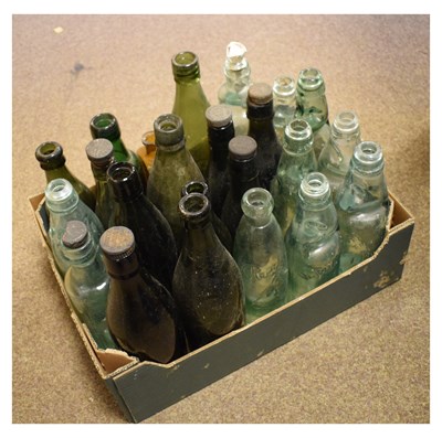 Lot 570 - Large quantity of vintage bottles etc