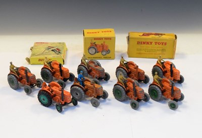 Lot 252 - Quantity of loose Dinky Toys diecast model '301' Field Marshall Tractors, together with other farming accessories