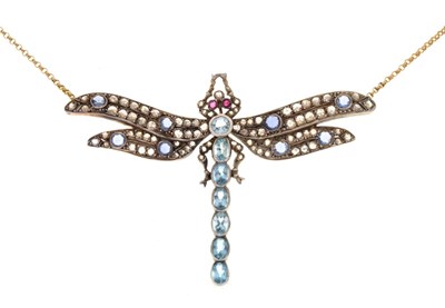 Lot 51 - Multi-gem set large dragonfly pendant