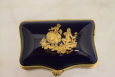 Lot 318 - Wedgwood 'Clio' pattern trinket box, art glass, etc