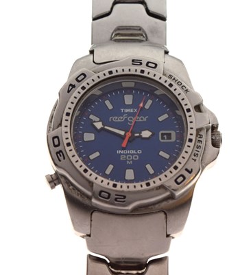 Lot 92 - Timex - Gentleman's  Indiglo 200 M stainless steel wristwatch