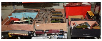 Lot 255 - Quantity of Hornby trains & 00 gauge G&R Wrenn 'City of London' locomotive and tender