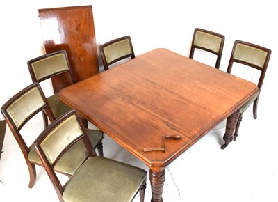 Lot 554 - Late Victorian or Edwardian wind-out extending dining table with one leaf