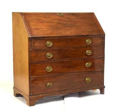 Lot 580 - Inlaid mahogany bureau