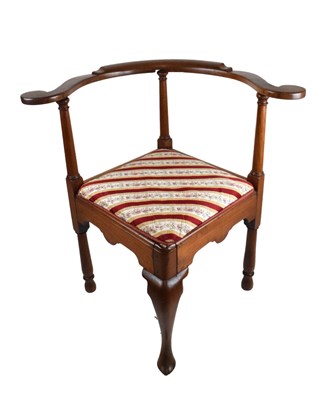 Lot 607 - Georgian style bow corner armchair