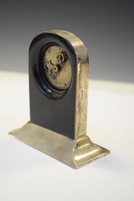 Lot 139 - Early 20th Century silver desk clock