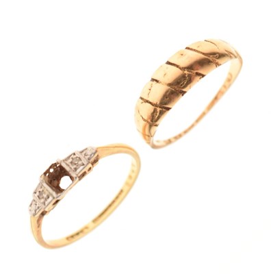 Lot 23 - 18ct gold band, size M½, (hallmark and shank worn), and an '18ct & Plat' ring mount (2)