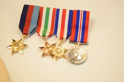 Lot 276 - Group of First and Second World war medals