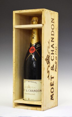 Lot 572 - Jeroboam of Moet & Chandon Brut Imperial Champagne