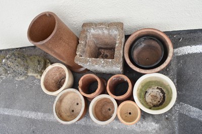 Lot 640 - Quantity of terracotta plant pots