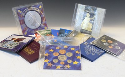 Lot 125 - Quantity of Royal Mint presentation packs, etc.