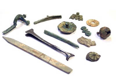 Lot 180 - Group of antiquities and other collectables