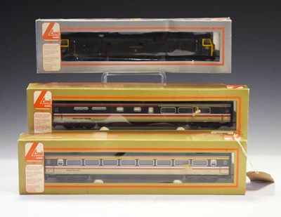 Lot 266 - Lima - 'Sir Edward Elgar' 00 gauge locomotive, together with an Intercity 125 carriage and Restaurant carriage