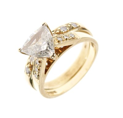 Lot 2 - Brilliant cut diamond single stone ring