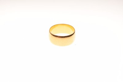 Lot 14 - 22ct gold wedding band, 7.1g approx