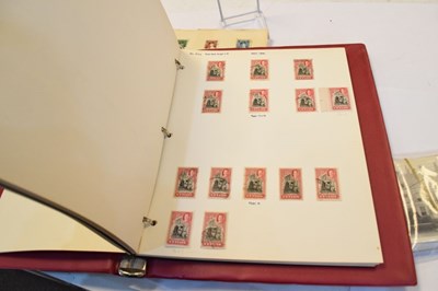 Lot 130 - Quantity of world stamps to include