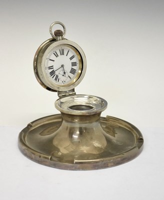 Lot 85 - George V silver-mounted capstan pocket watch inkwell with castellated edge