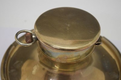 Lot 85 - George V silver-mounted capstan pocket watch inkwell with castellated edge