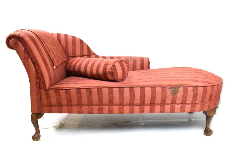 Lot 591 - Chaise longue upholstered in red striped fabric