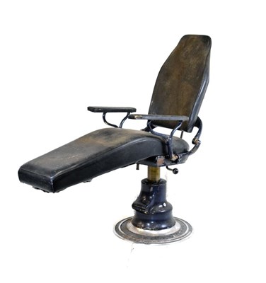 Lot 595 - Vintage dentist/tattooists chair