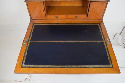 Lot 476 - Early 20th Century lady's satinwood 'bonheur du jour' writing desk