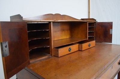 Lot 476 - Early 20th Century lady's satinwood 'bonheur du jour' writing desk