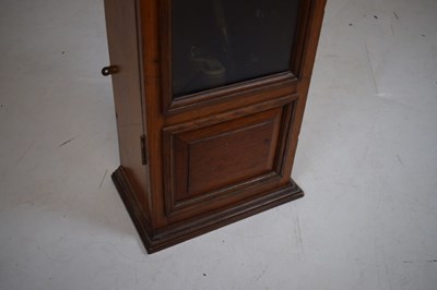 Lot 516 - Mid 20th Century oak-cased electric clock