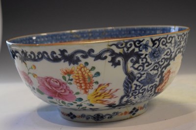 Lot 205 - Late 18th Century Chinese bowl, (a/f)