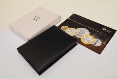 Lot 110 - Royal Mint 2009 proof coin set to include Kew Garden 50p