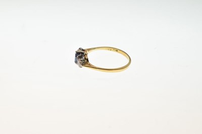 Lot 16 - Sapphire and diamond three-stone ring
