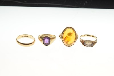 Lot 40 - Four assorted 9ct gold rings