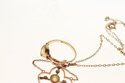 Lot 56 - 9ct gold peridot ring, and similar pendant on chain
