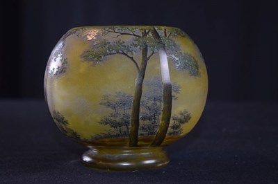 Lot 284 - Daum, Nancy glass vase