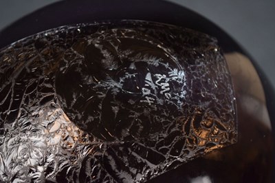 Lot 475 - Studio Glass - Alison McConachie (b.1953) - Glass bowl