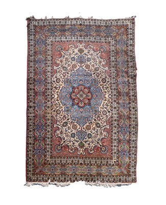 Lot 453 - Large early 20th Century Persian (Isfahan) wool carpet or rug